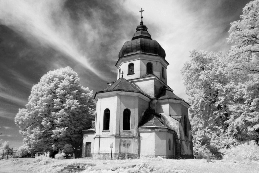 Michał Piotrowski "Cerkiew na Roztoczu"