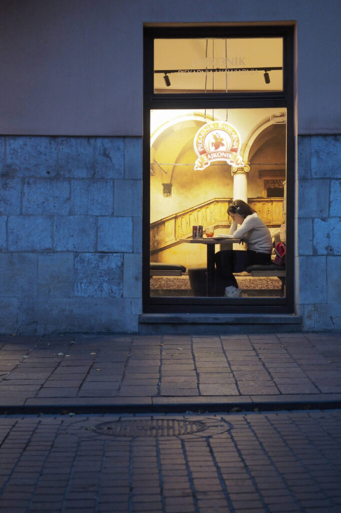 Michał Piotrowski "Nocne czytanie"